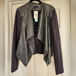 NWT Edyson Vegan Leather Black Size Medium